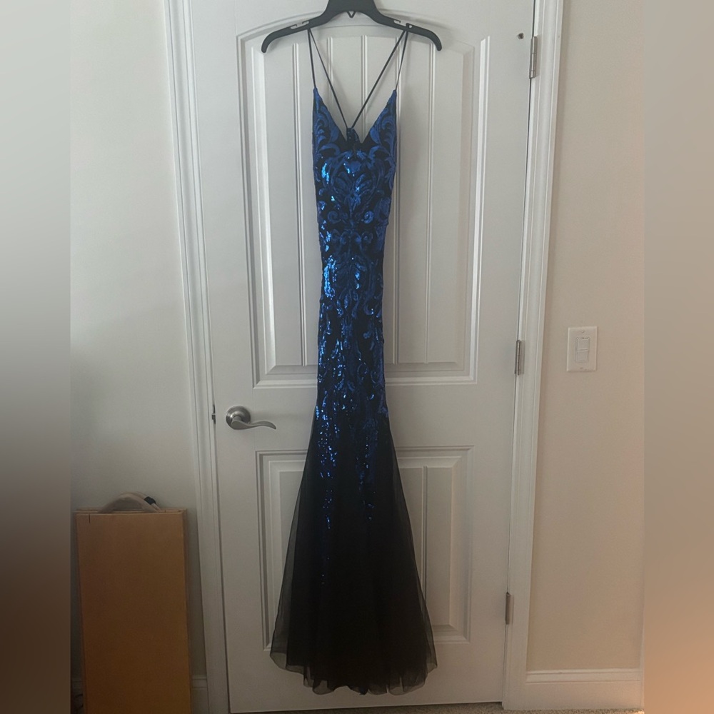 Women’s large Mermaid royal blue and black prom dress v neck
